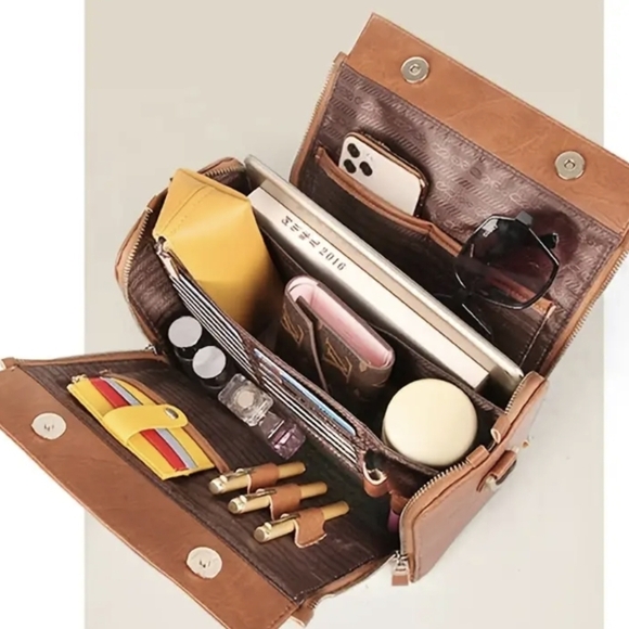 Crossbody Organizer Bag - Picture 2 of 8